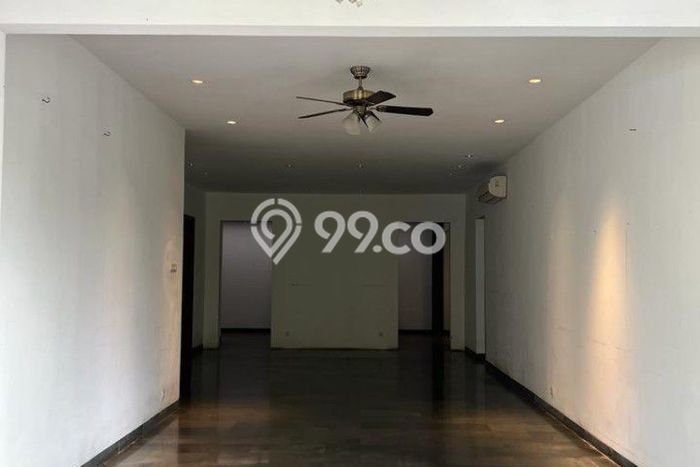 Rumah Eksklusif Siap Huni LT 280m2 di Ciputat Timur, Tangerang Selatan Rumah Eksklusif Siap Huni LT 280m2 di Ciputat Timur, Tangerang Selatan
