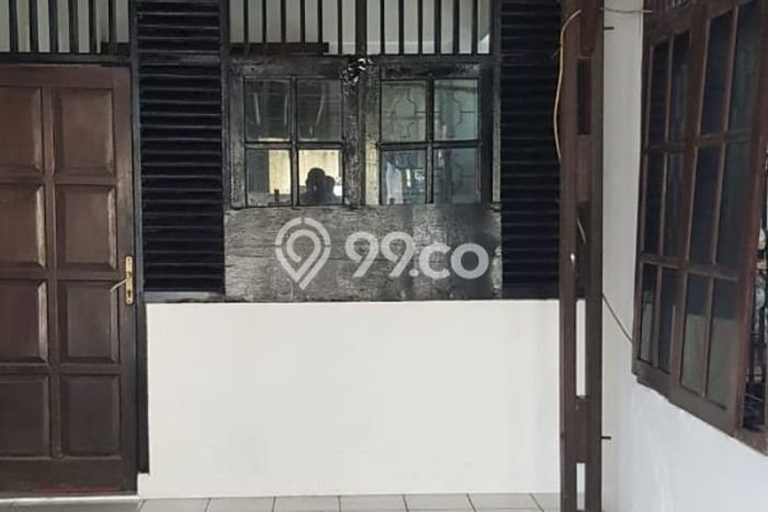 Jual Rumah Bagus Siap Huni LB 185m2 di Pamulang, Tangerang Selatan Jual Rumah Bagus Siap Huni LB 185m2 di Pamulang, Tangerang Selatan