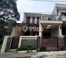 Rumah Strategis Modern Lb 200m2 di Cinere, Depok Rumah Strategis Modern Lb 200m2 di Cinere, Depok
