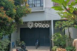 Rumah Minimalis 4 KT di Taman Royal Tangerang Semi Furnished Rumah Minimalis 4 KT di Taman Royal Tangerang Semi Furnished