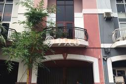 Ruko Bagus Dijual LB 80m2 Lokasi Strategis Tangerang Selatan Area Cocok untuk Bisnis Ruko Bagus Dijual LB 80m2 Lokasi Strategis Tangerang Selatan Area Cocok untuk Bisnis