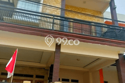 Rumah Luas Asri 4 KT Siap Pakai di Taman Royal Tangerang Rumah Luas Asri 4 KT Siap Pakai di Taman Royal Tangerang