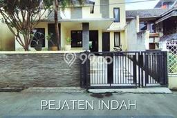 Rumah Modern Cantik 3 KT Bisa Langsung Pindah di Pasar Minggu Rumah Modern Cantik 3 KT Bisa Langsung Pindah di Pasar Minggu