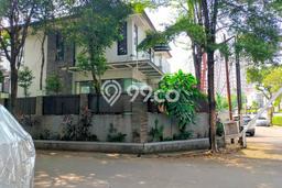 Siap Huni Rumah Mewah 5 Kamar di Kebayoran Baru Dekat ke Mana Pun Siap Huni Rumah Mewah 5 Kamar di Kebayoran Baru Dekat ke Mana Pun