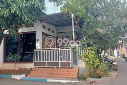 For Sale Rumah 3 Kamar Lokasi Strategis Nyaman dan Strategis di Serpong Utara For Sale Rumah 3 Kamar Lokasi Strategis Nyaman dan Strategis di Serpong Utara