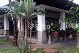 Hunian Eksklusif Dijual LT 2460m2 di Ciputat, Tangerang Selatan Hunian Eksklusif Dijual LT 2460m2 di Ciputat, Tangerang Selatan