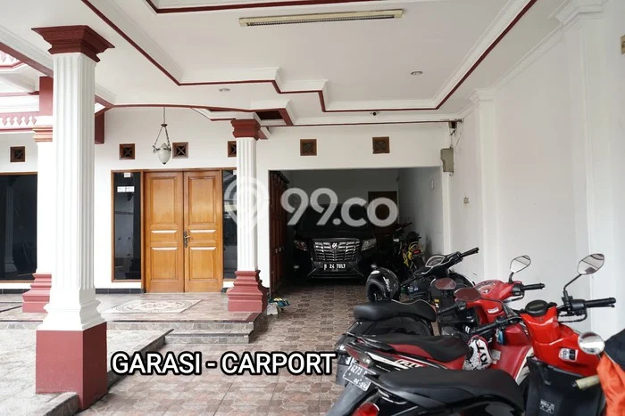 Siap Huni Rumah Mewah 8 Kamar di Kebon Jeruk Dekat ke Mana Saja Siap Huni Rumah Mewah 8 Kamar di Kebon Jeruk Dekat ke Mana Saja