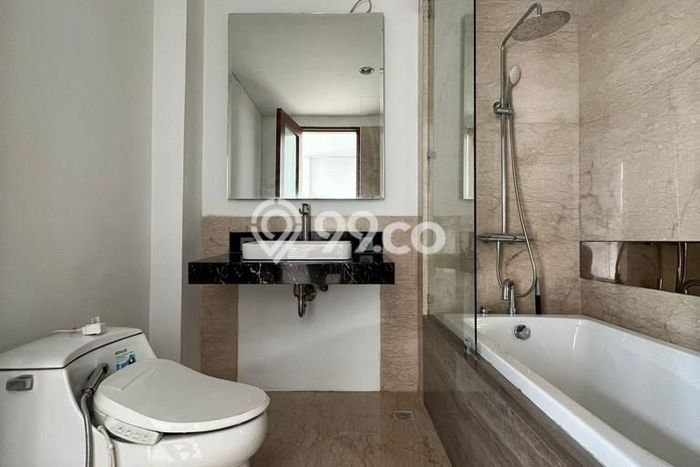 For Sale! Luxury House LT 489m2 Desain Elegan di Pondok Indah For Sale! Luxury House LT 489m2 Desain Elegan di Pondok Indah