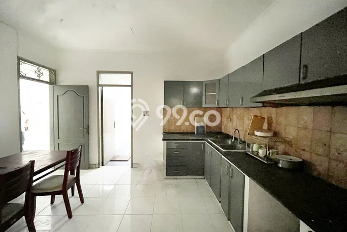 Rumah Elit Modern Siap Huni di Pondok Indah Jakarta Selatan Rumah Elit Modern Siap Huni di Pondok Indah Jakarta Selatan