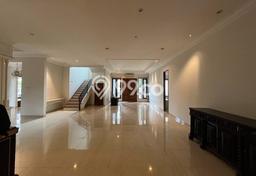 Ready to Use! Premium House LT 650m2 Desain Modern di Kuningan Ready to Use! Premium House LT 650m2 Desain Modern di Kuningan