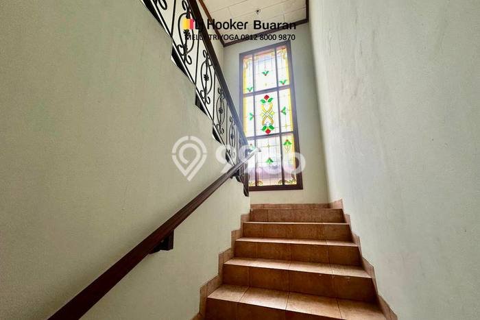 Jual Rumah Mewah Elegan Dengan View Eksklusif di Cililitan, Jakarta Timur Jual Rumah Mewah Elegan Dengan View Eksklusif di Cililitan, Jakarta Timur