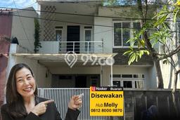 Rumah 2 Lantai Komplek Elite di Duren Sawit, Jakarta Timur Rumah 2 Lantai Komplek Elite di Duren Sawit, Jakarta Timur
