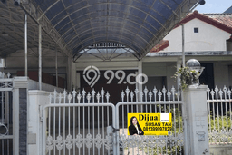 Rumah Elit Modern Siap Huni di Citraland Surabaya Rumah Elit Modern Siap Huni di Citraland Surabaya