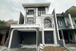 Ready to Use! Premium House LT 150m2 Desain Elegan di Citraland Ready to Use! Premium House LT 150m2 Desain Elegan di Citraland