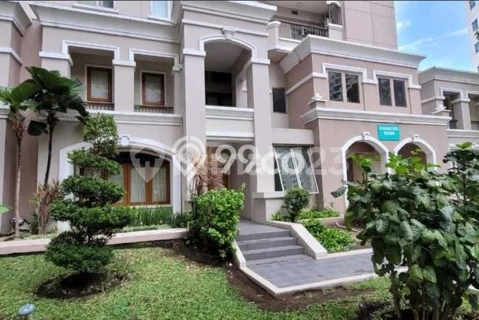 Untuk Dijual Apartemen 4 KT & 4 KM di Surabaya Area Strategis Untuk Dijual Apartemen 4 KT & 4 KM di Surabaya Area Strategis