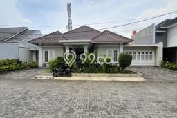 Hot Offer Hunian Mewah Ideal dan Luas di Cipayung, Jakarta Timur Hot Offer Hunian Mewah Ideal dan Luas di Cipayung, Jakarta Timur