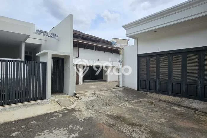 Unit Komersial Dijual di Jakarta Selatan LT 382m2 & LB 500m2 Unit Komersial Dijual di Jakarta Selatan LT 382m2 & LB 500m2