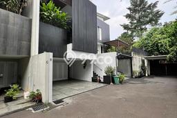 Rumah Luxury Modern Siap Huni di Cipete Jakarta Selatan Rumah Luxury Modern Siap Huni di Cipete Jakarta Selatan