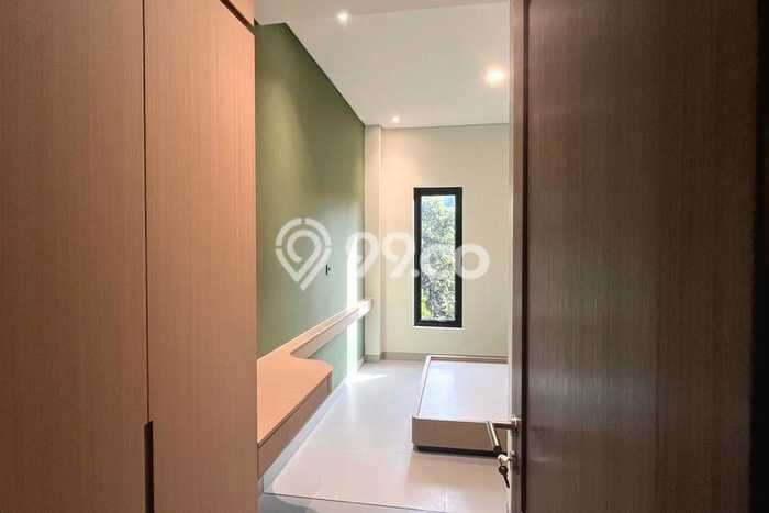 Cocok Untuk Investasi! For Sale Kost di Salemba 43 Kamar Cocok Untuk Investasi! For Sale Kost di Salemba 43 Kamar