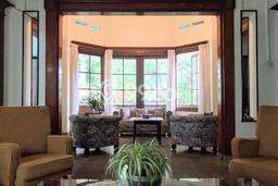 Dijual Rumah Luas Elegan Dengan View Cantik di Dago, Bandung Dijual Rumah Luas Elegan Dengan View Cantik di Dago, Bandung