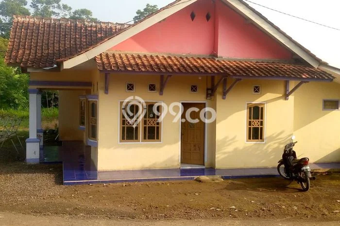 Jual Rumah Favorit Siap Huni LB 180m2 di Cangkuang, Bandung Jual Rumah Favorit Siap Huni LB 180m2 di Cangkuang, Bandung