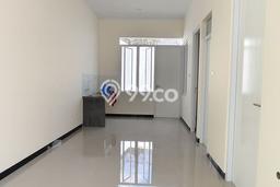LOKASI TERBAIK! Rumah kawasan Taman Kopo Indah, 2 KT, Area Premium, Luas 180m² Bangunan 60m² LOKASI TERBAIK! Rumah kawasan Taman Kopo Indah, 2 KT, Area Premium, Luas 180m² Bangunan 60m²