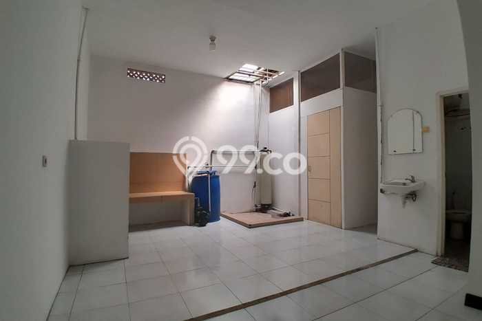Rumah Luas Asri 2 KT Siap Pakai di Taman Kopo Indah Bandung Rumah Luas Asri 2 KT Siap Pakai di Taman Kopo Indah Bandung