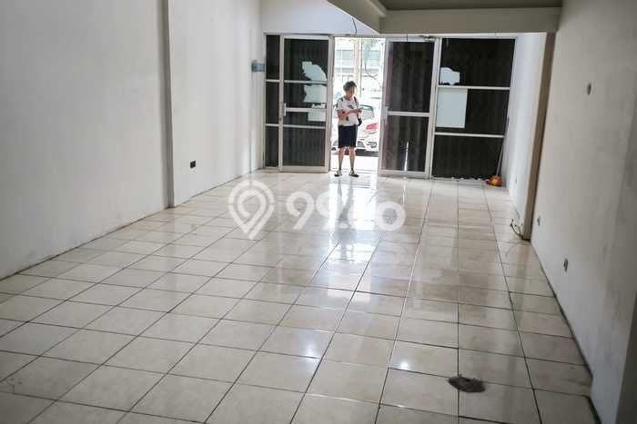 Ruko Dijual di Bandung LT 75m2 & LB 199m2 Lokasi Terbaik! Ruko Dijual di Bandung LT 75m2 & LB 199m2 Lokasi Terbaik!