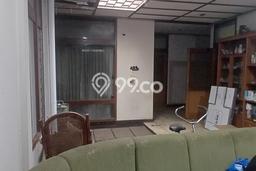 Rumah Elit Modern Tanpa Renovasi di Tubagus Ismail Bandung Rumah Elit Modern Tanpa Renovasi di Tubagus Ismail Bandung