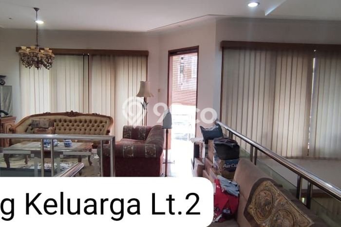 Jual Rumah Luas Elegan Dengan View Cantik di Pondok Hijau, Bandung Jual Rumah Luas Elegan Dengan View Cantik di Pondok Hijau, Bandung