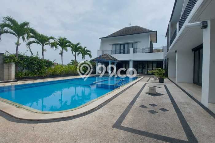 Rumah Lingkungan Nyaman di Mumbul, Badung, Luas 1100m² Bangunan 1264m² Rumah Lingkungan Nyaman di Mumbul, Badung, Luas 1100m² Bangunan 1264m²