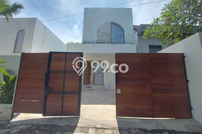Rumah di Puri Gading, Akses ke Tol, 4 KM, Luas 200m² LB 150m² Rumah di Puri Gading, Akses ke Tol, 4 KM, Luas 200m² LB 150m²