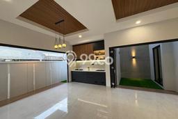 Hunian Elit LB 190m2 Siap Pakai Desain Elegan di BSD, Tangerang Hunian Elit LB 190m2 Siap Pakai Desain Elegan di BSD, Tangerang