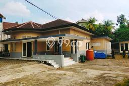 Lokasi strategis! Rumah siap pakai dikontrakkan di Bukit Kecil LB 600m2 Lokasi strategis! Rumah siap pakai dikontrakkan di Bukit Kecil LB 600m2