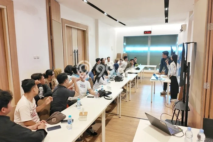 Kantor Komersial Disewakan di Fatmawati Jakarta Selatan Luas 60m2 Kantor Komersial Disewakan di Fatmawati Jakarta Selatan Luas 60m2