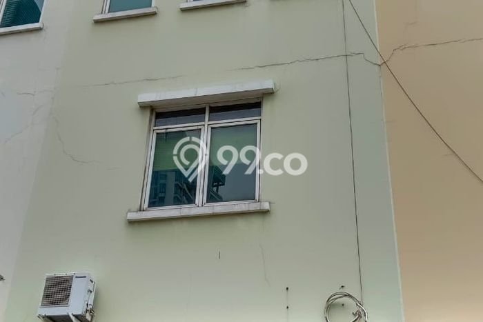 Ruko di , Luas 247m2m², Posisi Jalan Utama Ruko di , Luas 247m2m², Posisi Jalan Utama