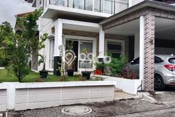 Hunian Elit LB 207m2 Siap Huni Desain Elegan di Kota Baru Parahyangan, Bandung Hunian Elit LB 207m2 Siap Huni Desain Elegan di Kota Baru Parahyangan, Bandung