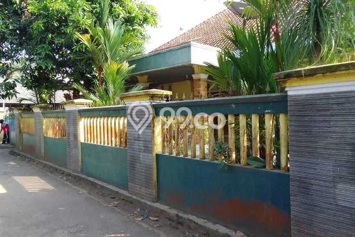 Siap Huni Rumah Mewah 6 Kamar di Cibatu Dekat ke Mana Pun Siap Huni Rumah Mewah 6 Kamar di Cibatu Dekat ke Mana Pun