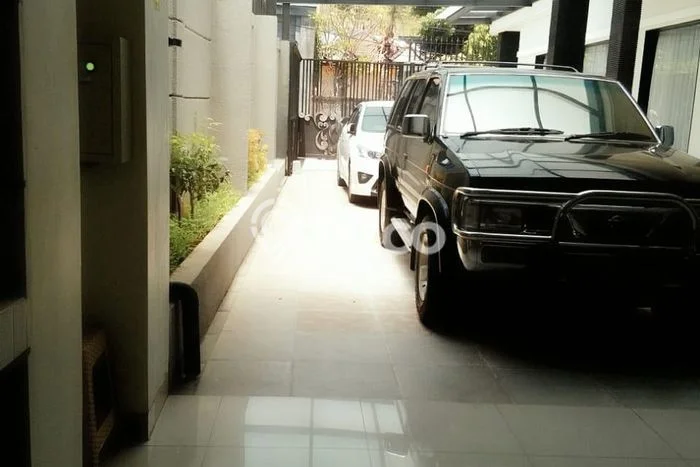 Ready to Use! Premium House LT 400m2 Desain Modern di Jimbaran Ready to Use! Premium House LT 400m2 Desain Modern di Jimbaran