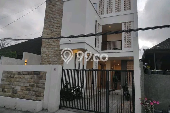 Unit Kost Dijual di Denpasar Barat dengan 12 Kamar Tidur & Luas Bangunan 350m2 Unit Kost Dijual di Denpasar Barat dengan 12 Kamar Tidur & Luas Bangunan 350m2