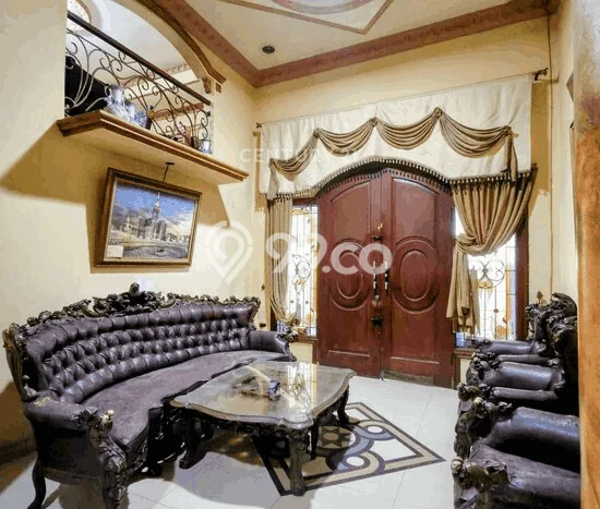Rumah Mewah Siap Huni LT 240m2 di Cilincing, Jakarta Utara Rumah Mewah Siap Huni LT 240m2 di Cilincing, Jakarta Utara