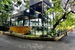 Kantor Dijual di Jakarta Selatan LT 1662m2 & LB 400m2 Lokasi Terbaik! Kantor Dijual di Jakarta Selatan LT 1662m2 & LB 400m2 Lokasi Terbaik!