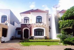 Rumah Eksklusif lokasi , Surabaya, LT 240m2m² Bangunan 163m2m² Rumah Eksklusif lokasi , Surabaya, LT 240m2m² Bangunan 163m2m²
