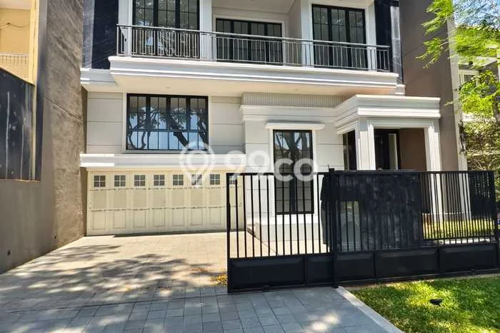 BEST INVESTMENT! Rumah area , LT 330m2m² Bangunan 400m2m² BEST INVESTMENT! Rumah area , LT 330m2m² Bangunan 400m2m²