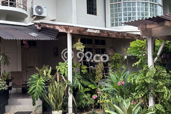 Siap Huni Rumah Mewah 4 Kamar di Pancoran Dekat ke Mana Saja Siap Huni Rumah Mewah 4 Kamar di Pancoran Dekat ke Mana Saja
