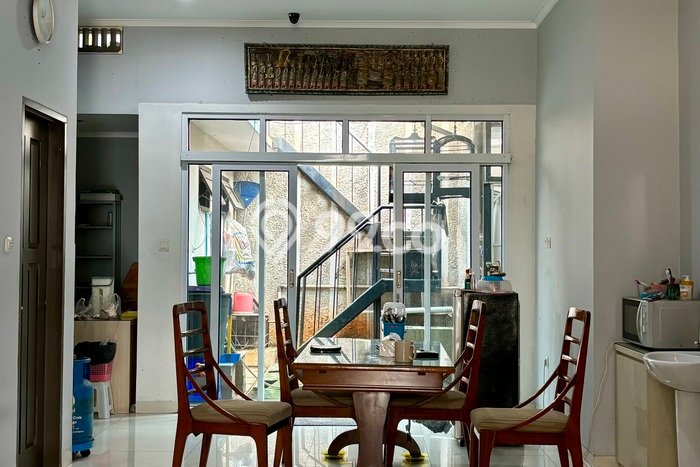 Rumah Elit Modern Tanpa Renovasi di Bojong Indah Jakarta Barat Rumah Elit Modern Tanpa Renovasi di Bojong Indah Jakarta Barat