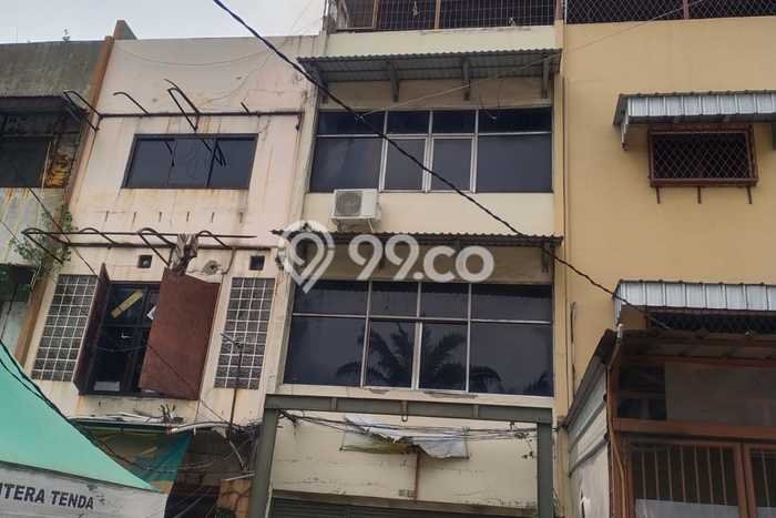 Unit Ruko Dijual di Jakarta Barat LT 171m2 & LB 513m2 Unit Ruko Dijual di Jakarta Barat LT 171m2 & LB 513m2