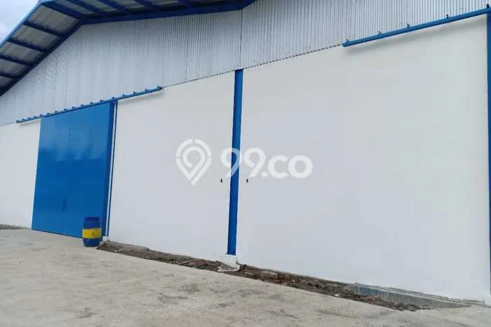 Unit Gudang Disewakan di Leuwi Gajah di Area Ramai & Strategis Unit Gudang Disewakan di Leuwi Gajah di Area Ramai & Strategis
