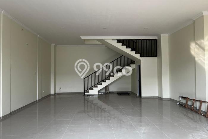 Unit Ruko Dijual di Jakarta Timur LT 140m2 & LB 250m2 Unit Ruko Dijual di Jakarta Timur LT 140m2 & LB 250m2
