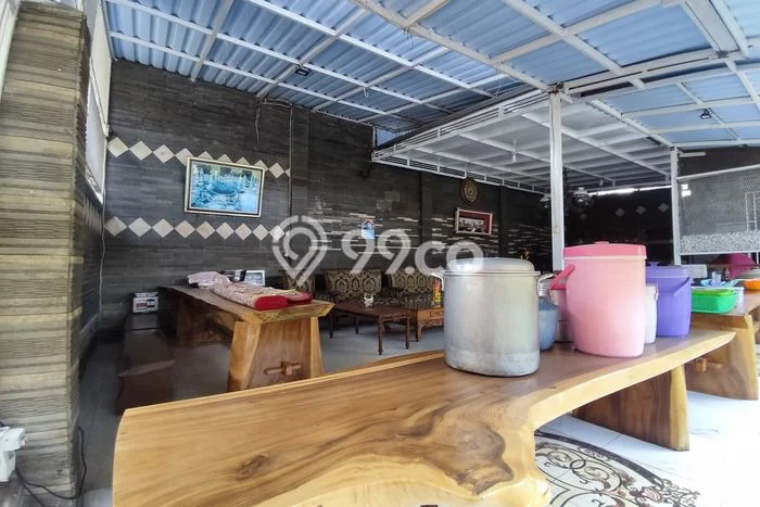 For Sale Rumah 7 Kamar Lokasi Ideal Nyaman dan Strategis di Rancaekek For Sale Rumah 7 Kamar Lokasi Ideal Nyaman dan Strategis di Rancaekek
